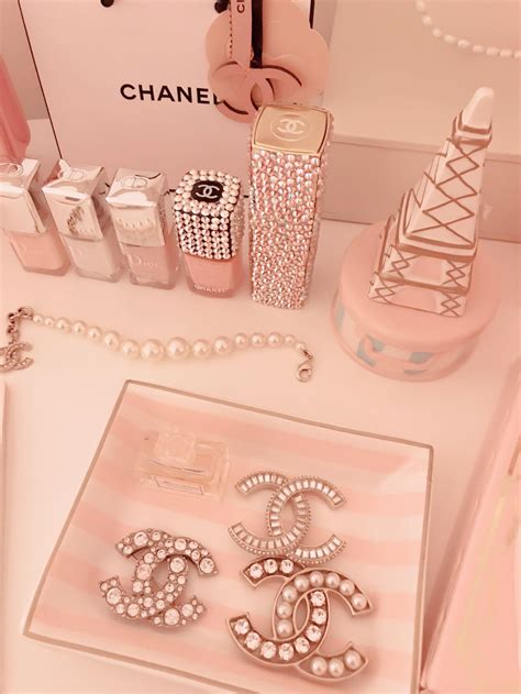 chanel wallpaper rose gold|aesthetic Chanel background.